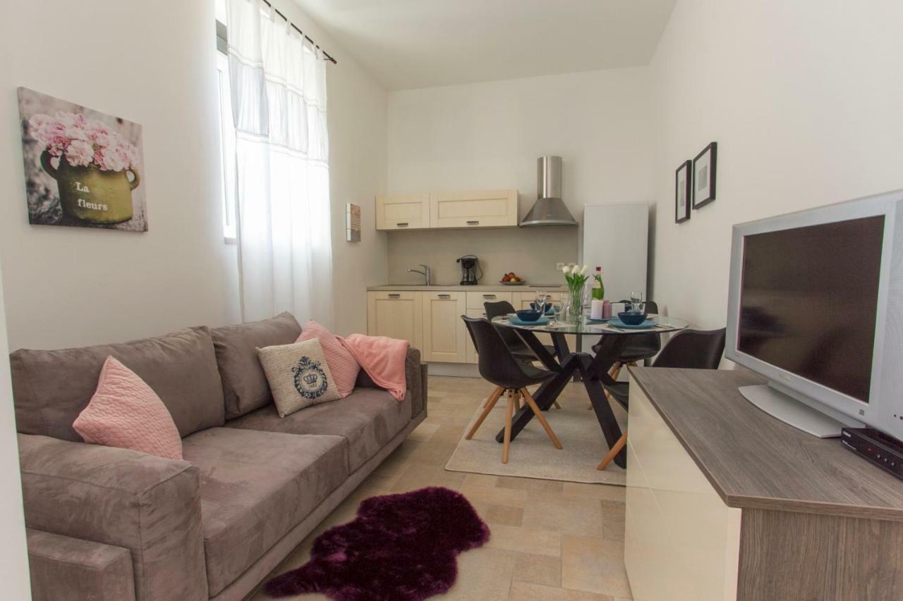 Apartment Ema Zadar Ngoại thất bức ảnh
